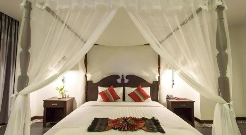 Bed in Yeak Loam Hotel