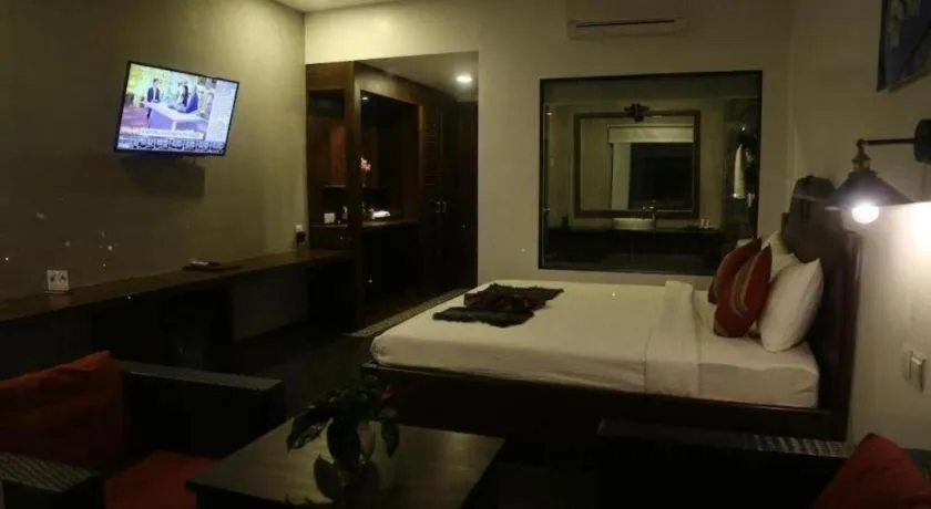 Bed in Yeak Loam Hotel