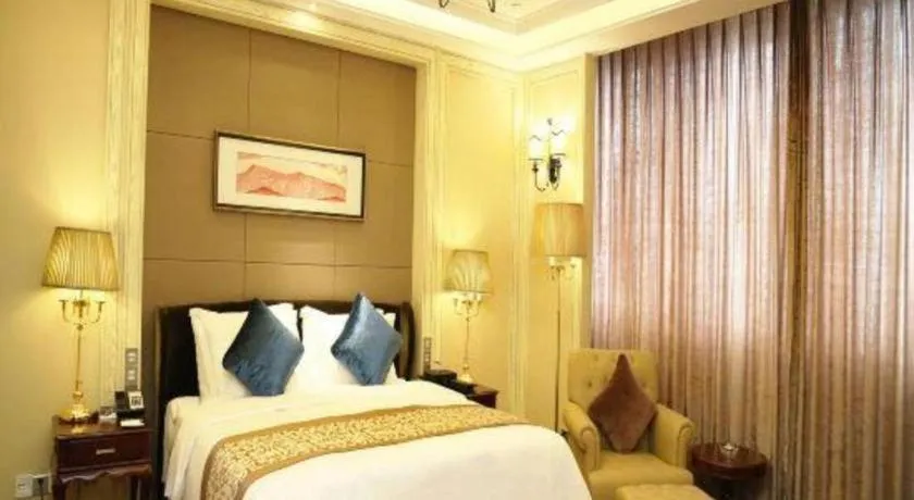 Bed in Jiuhua Jin Jiang International Hotel
