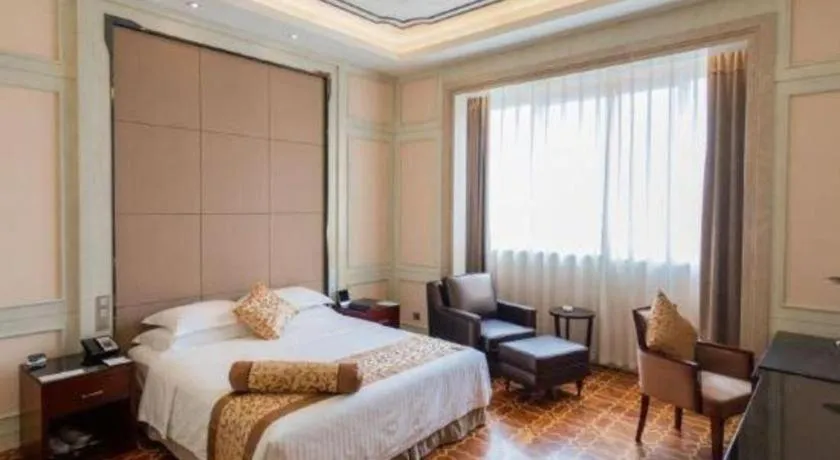 Bed in Jiuhua Jin Jiang International Hotel