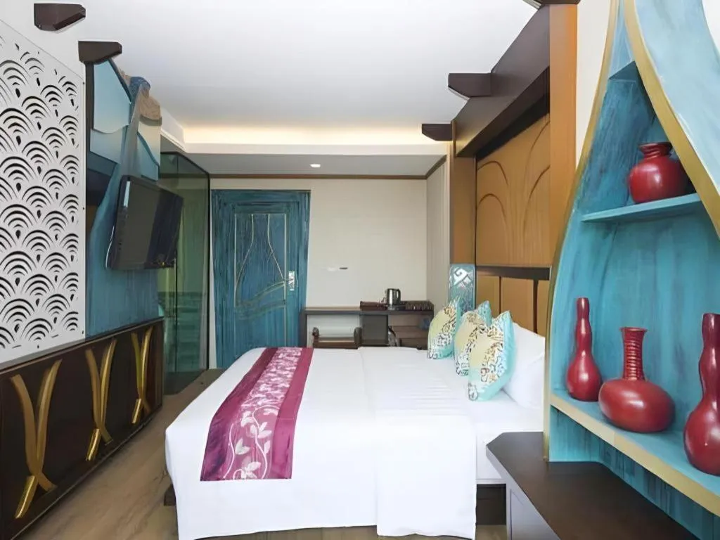 Bed in Phi Phi Nice Beach Hotel Hip