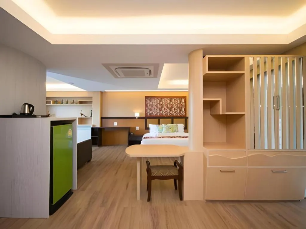 Bed in Phi Phi Nice Beach Hotel Hip