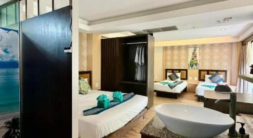 Bed in Phi Phi Nice Beach Hotel Hip