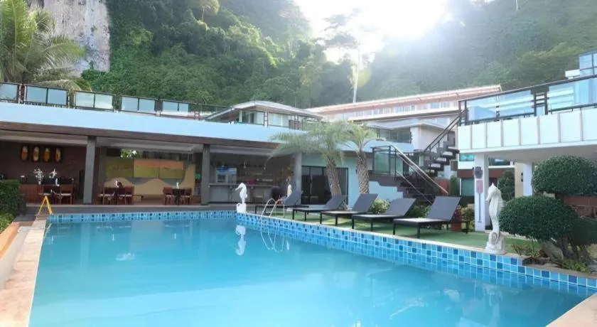 Phi Phi Nice Beach Hotel Hip