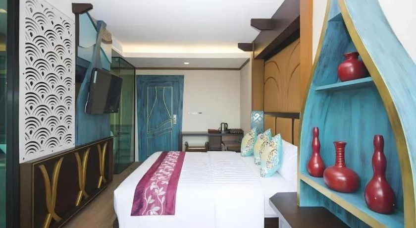 Bed in Phi Phi Nice Beach Hotel Hip