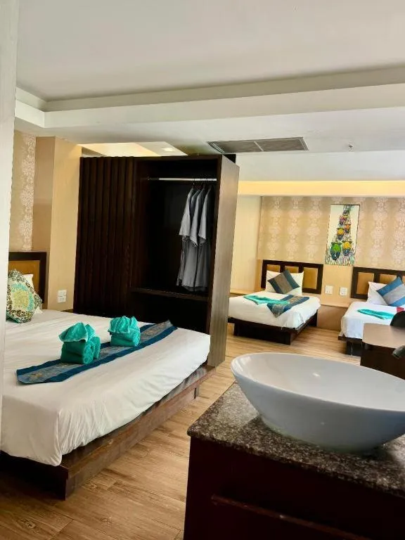 Bed in Phi Phi Nice Beach Hotel Hip