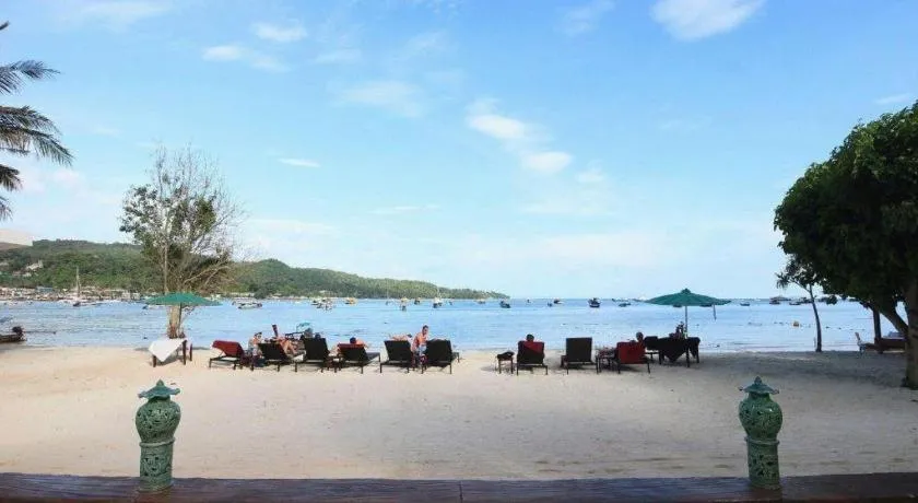 Phi Phi Nice Beach Hotel Hip