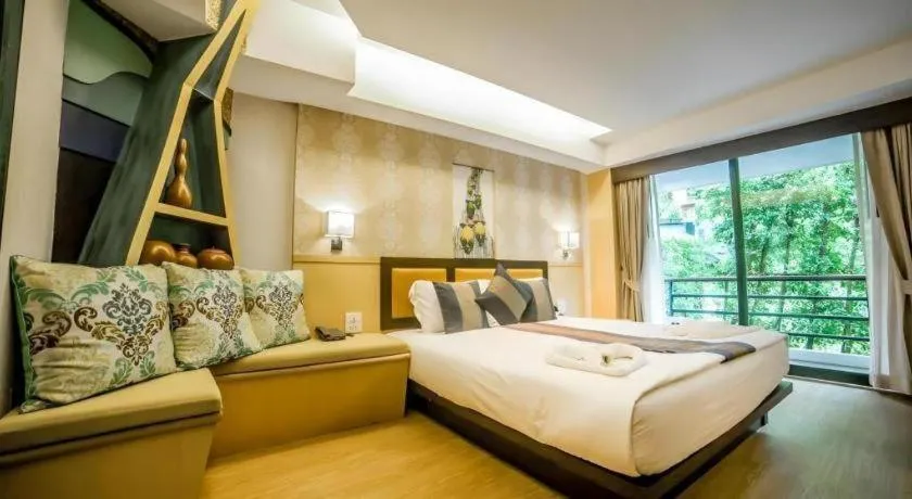 Phi Phi Nice Beach Hotel Hip