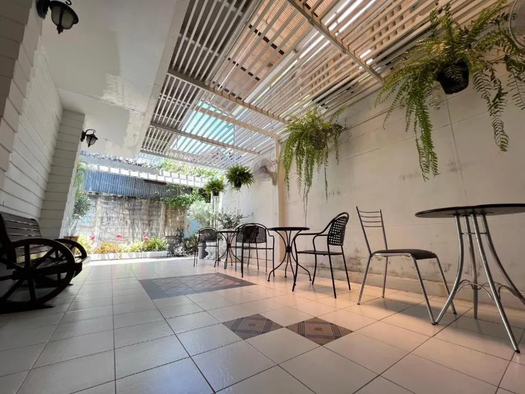 Ban Thungdang Housetel Bangkok