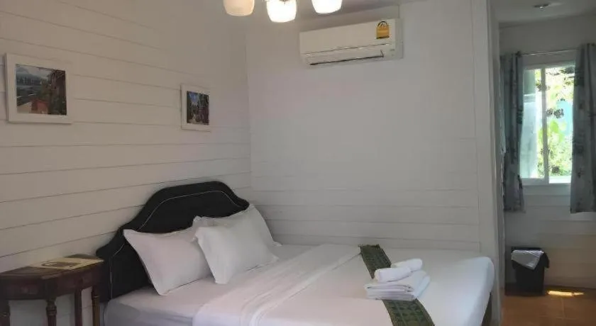 Ban Thungdang Housetel Bangkok