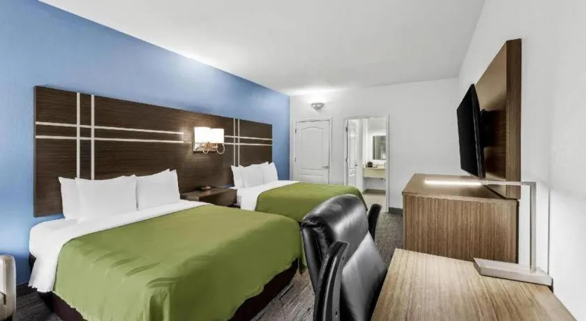 Bed in Quality Inn & Suites Rio Grande City