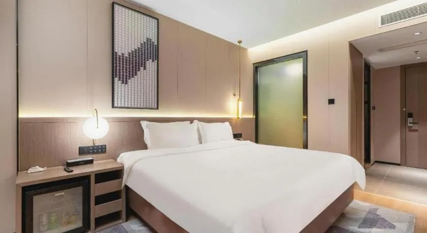 Bed in Lavande Hotel Guangzhou Financial City Tianhe Park Metro Station