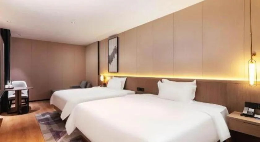 Bed in Lavande Hotel Guangzhou Financial City Tianhe Park Metro Station