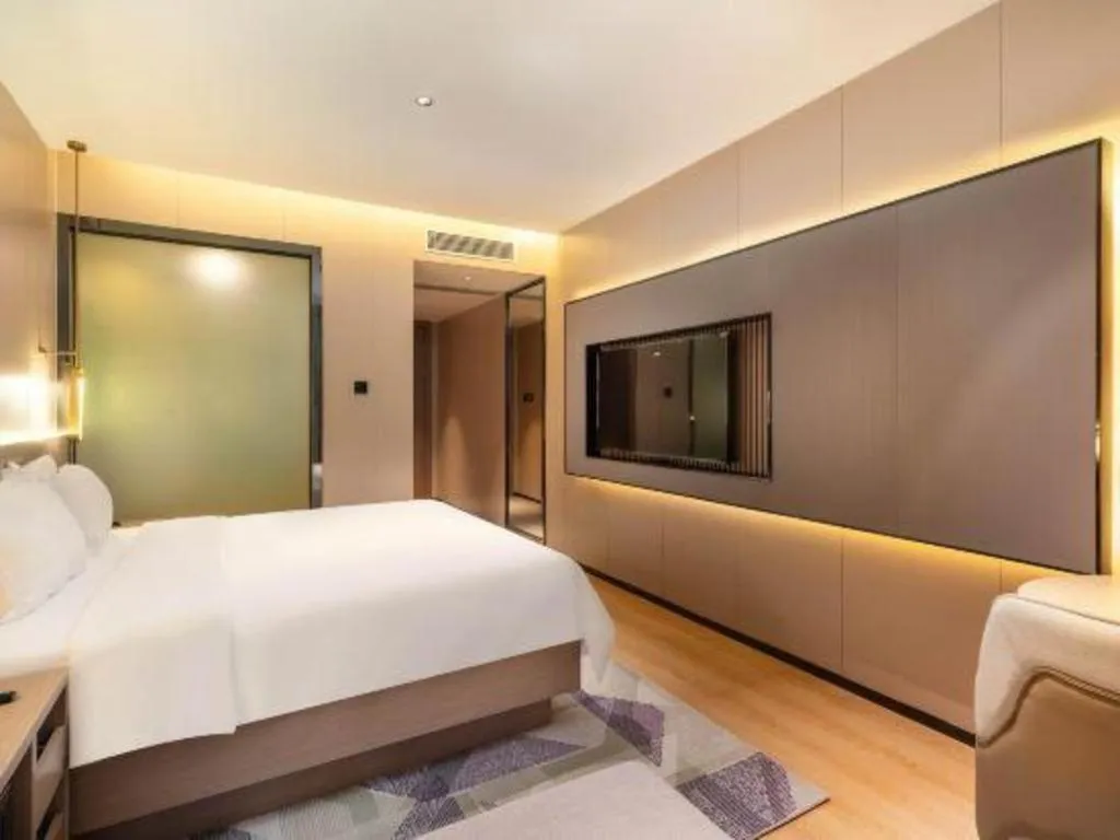 Bed in Lavande Hotel Guangzhou Financial City Tianhe Park Metro Station