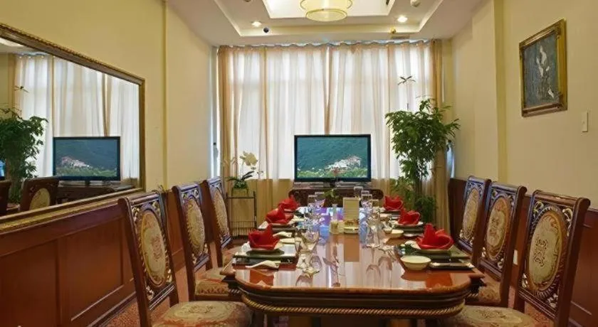Huu Nghi Hotel