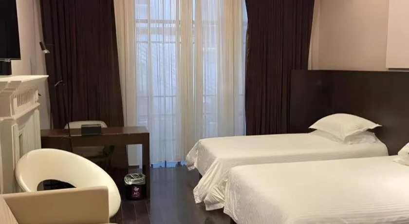 Bed in Jinjiang Inn Select Shanghai Nanjing Road Pedestrian Street