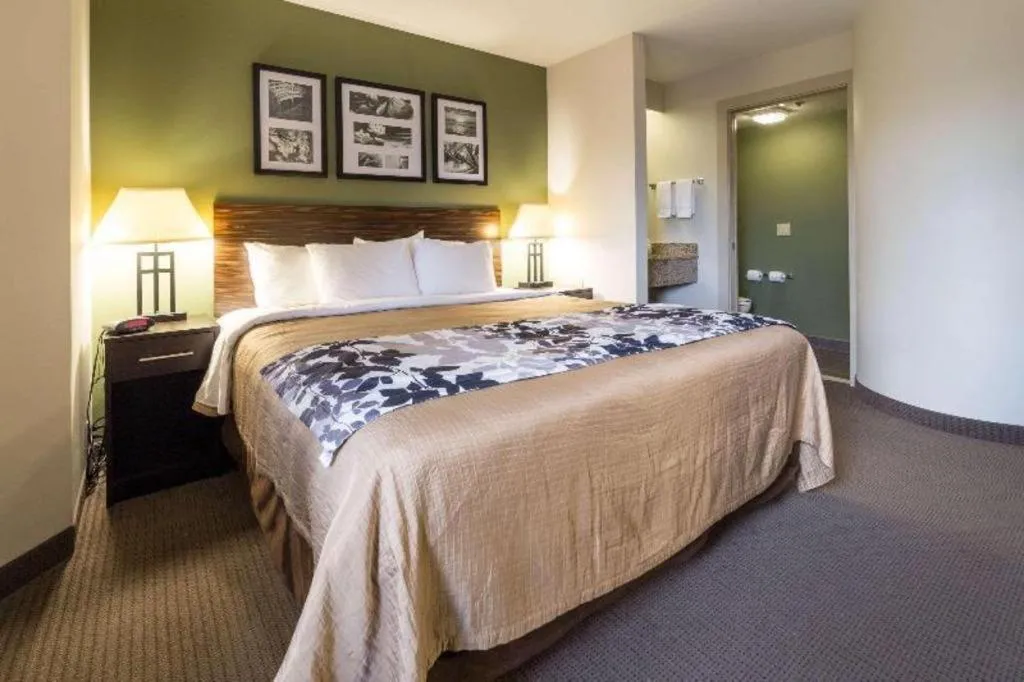 Bed in Sleep Inn Airport Phoenix