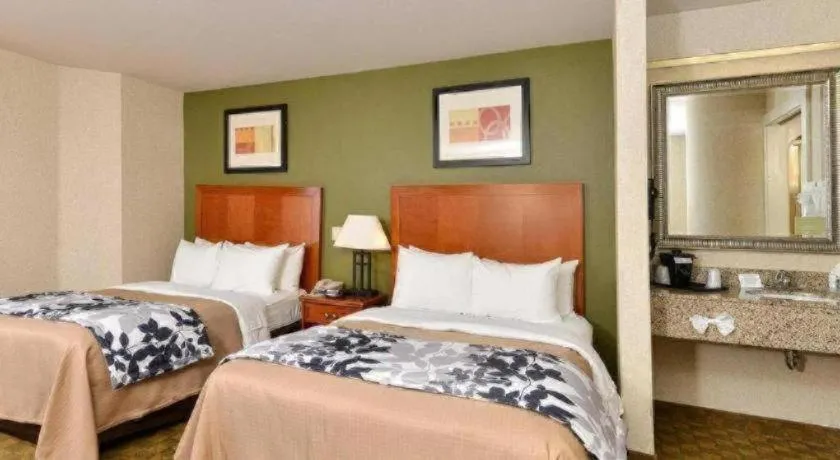 Bed in Sleep Inn Airport Phoenix