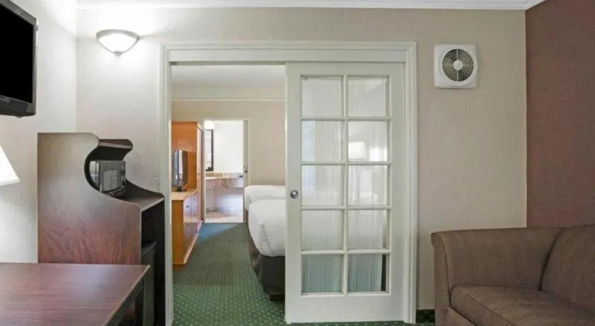 Ramada Suites by Wyndham San Diego