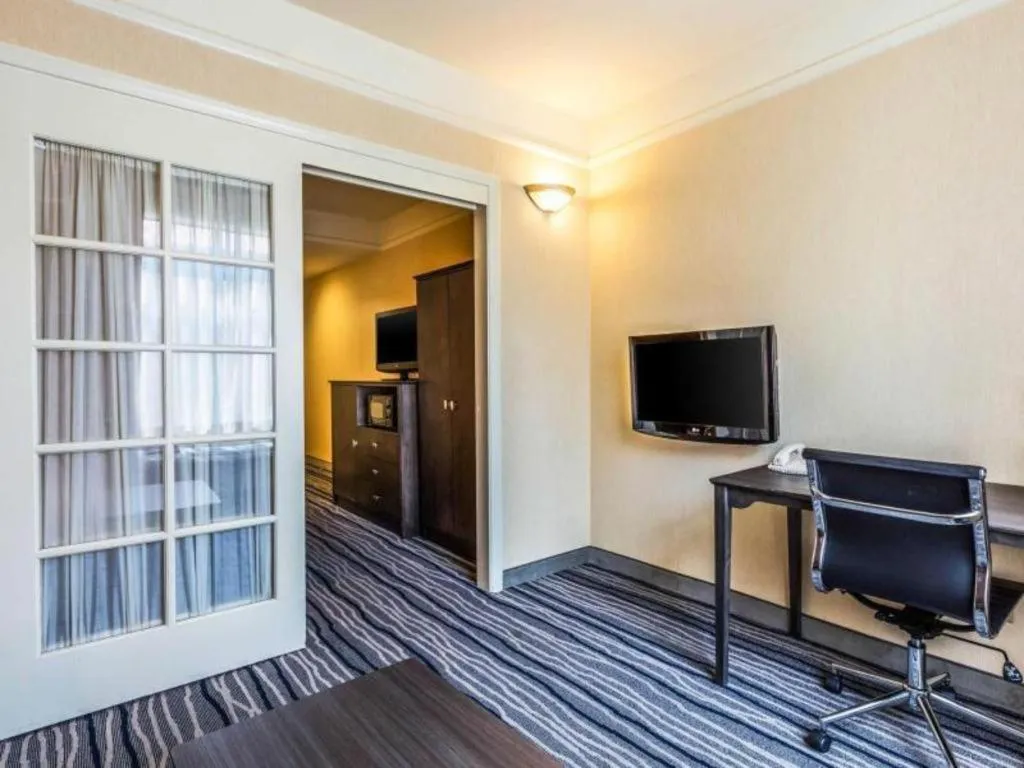 Ramada Suites by Wyndham San Diego