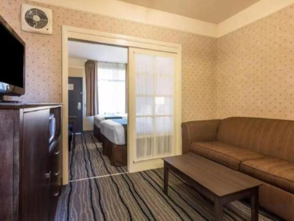 Ramada Suites by Wyndham San Diego