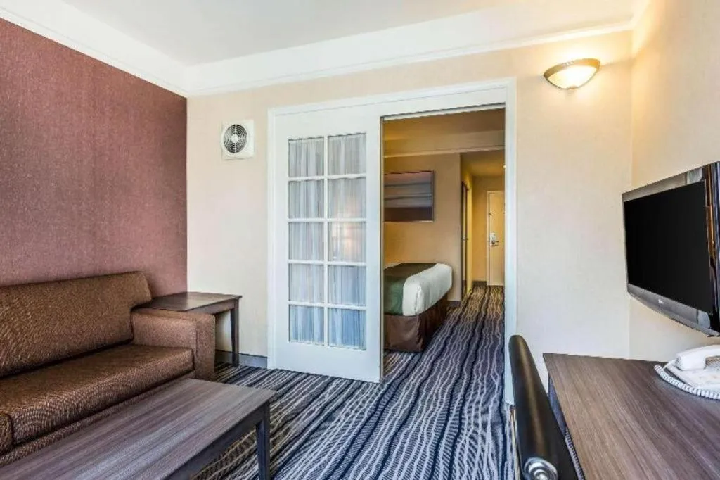 Ramada Suites by Wyndham San Diego