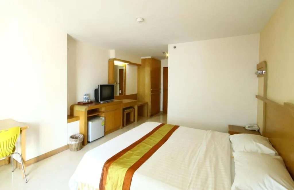 Bed in Eastiny Plaza hotel