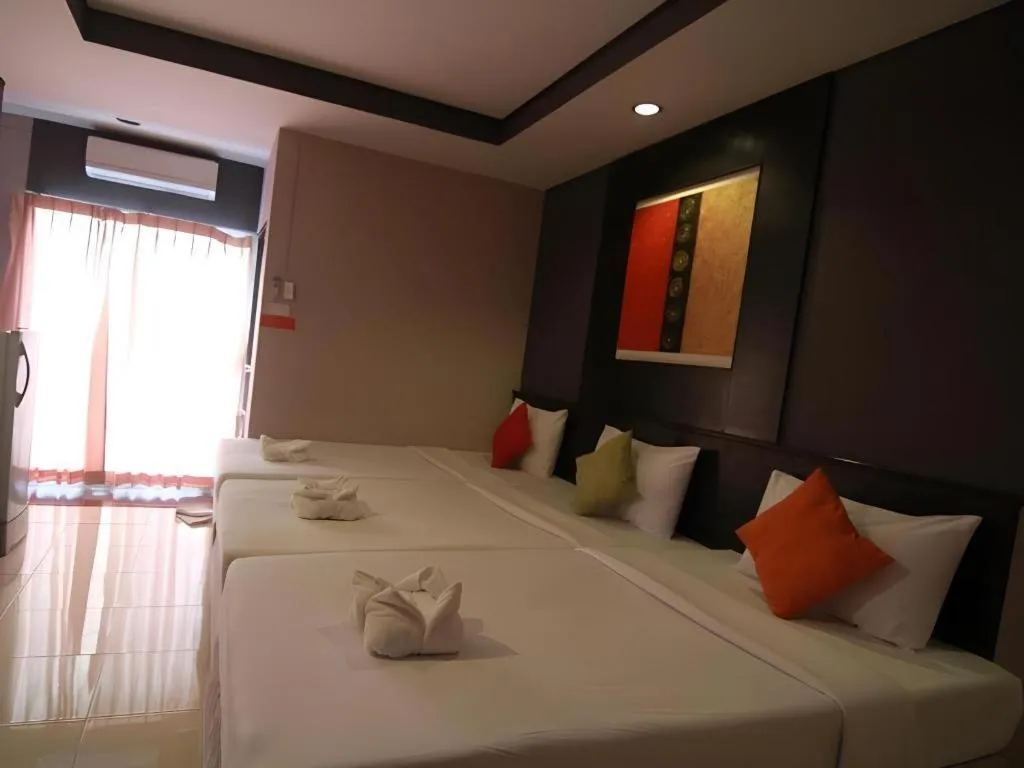 Grand Pinnacle Hotel