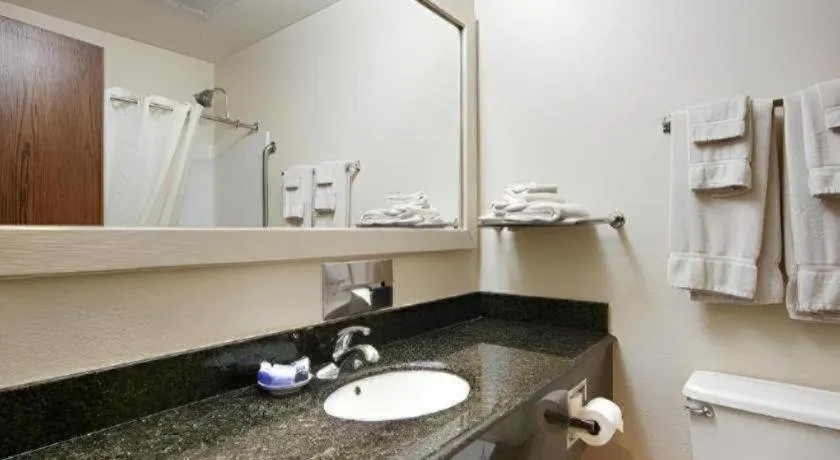 Best Western Lake Lucille Inn