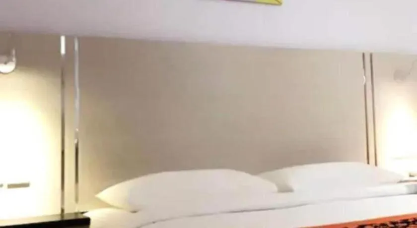 Bed in 89 Hotel Batam