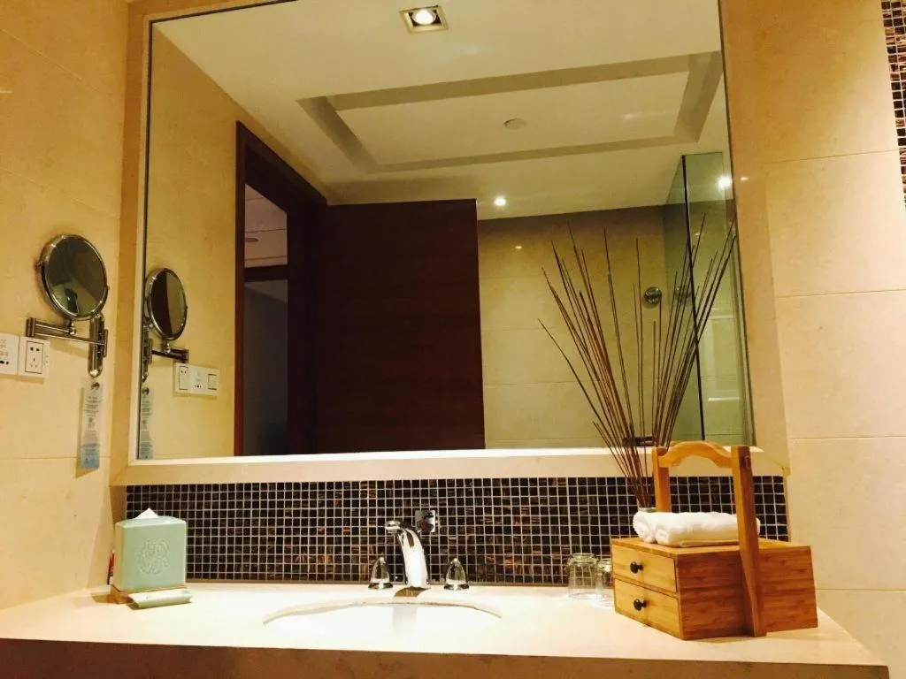 New Century Grand Hotel Ninghai Jinhai