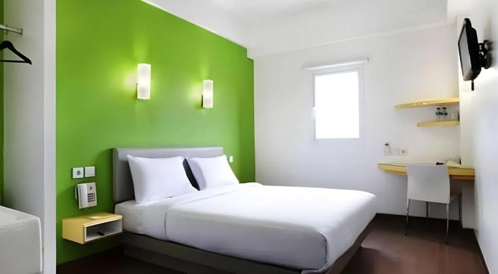 Bed in Amaris Hotel Padjajaran Bogor