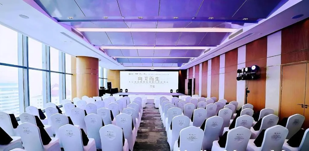 Grand Madison Qingdao Harbour-view Central（Former Qingdao Farglory Hotel）