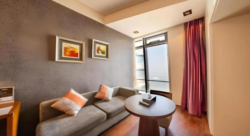 Grand Madison Qingdao Harbour-view Central（Former Qingdao Farglory Hotel）