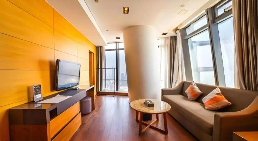 Grand Madison Qingdao Harbour-view Central（Former Qingdao Farglory Hotel）