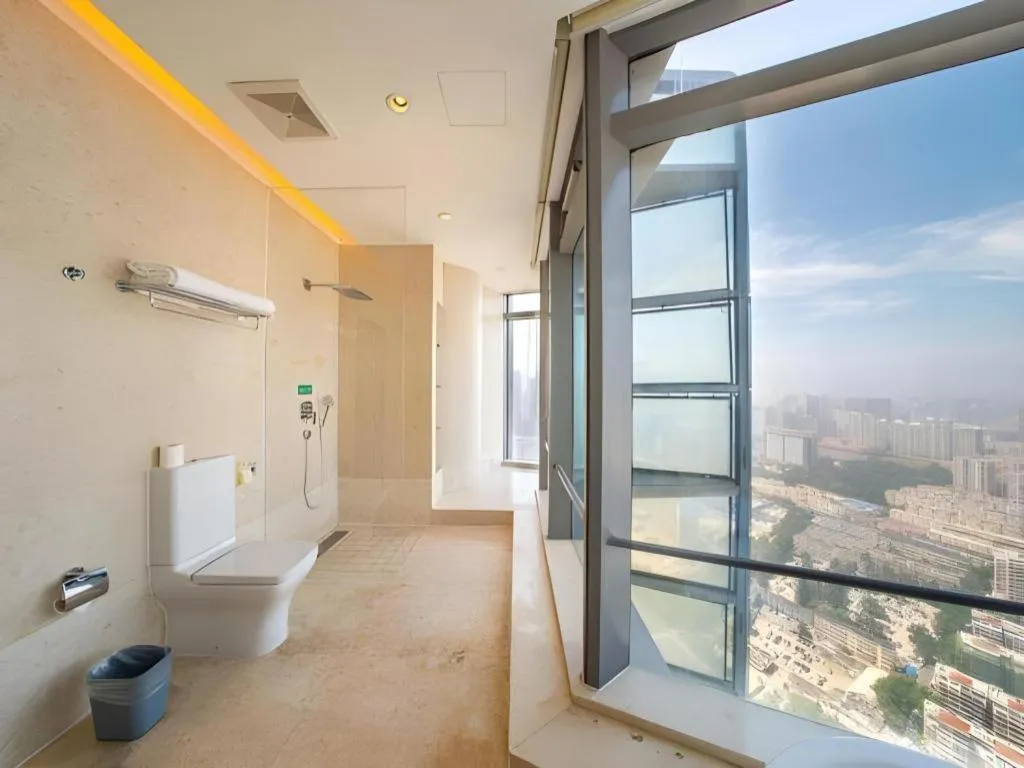 Grand Madison Qingdao Harbour-view Central（Former Qingdao Farglory Hotel）