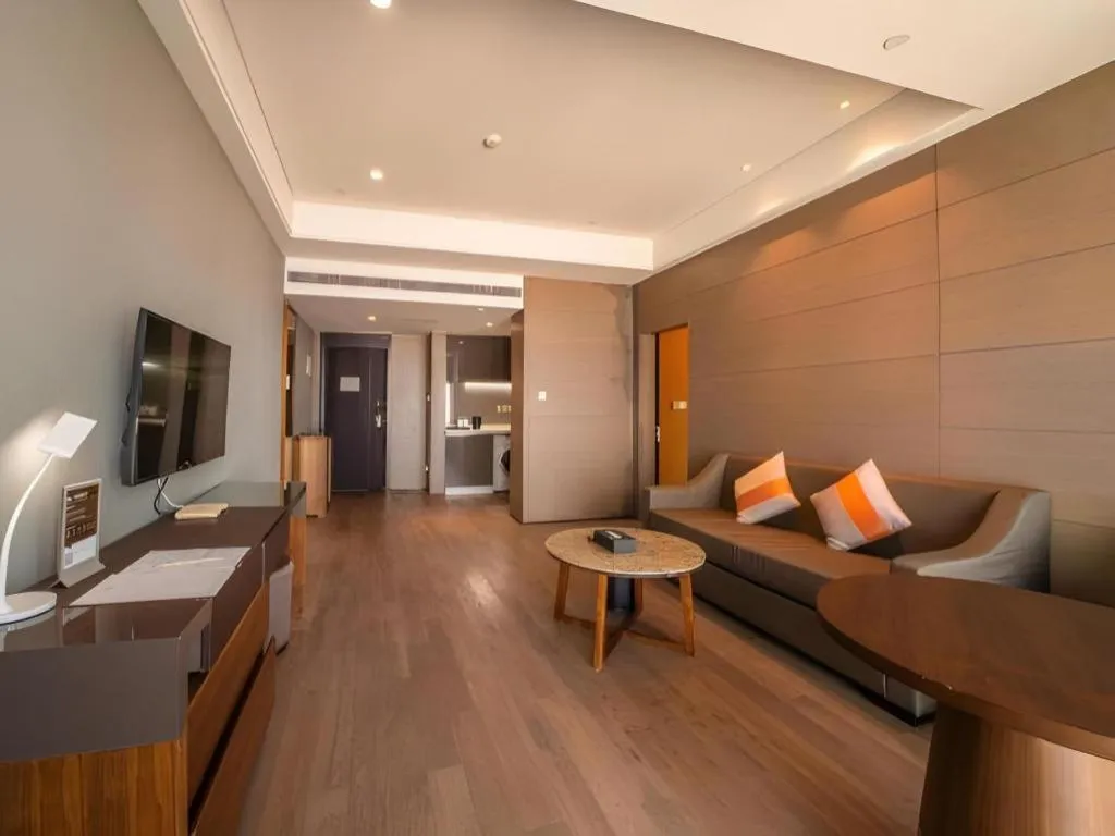 Grand Madison Qingdao Harbour-view Central（Former Qingdao Farglory Hotel）