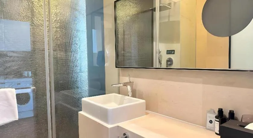 Grand Madison Qingdao Harbour-view Central（Former Qingdao Farglory Hotel）