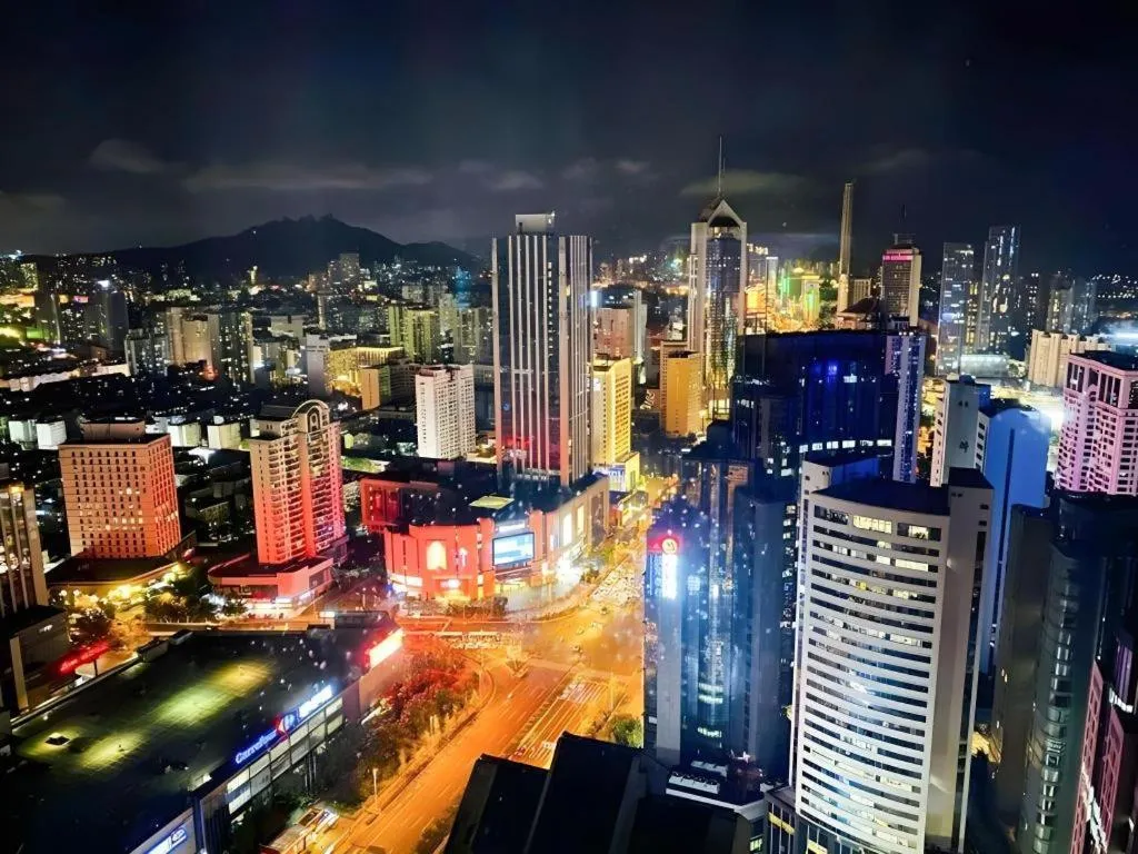 Grand Madison Qingdao Harbour-view Central（Former Qingdao Farglory Hotel）