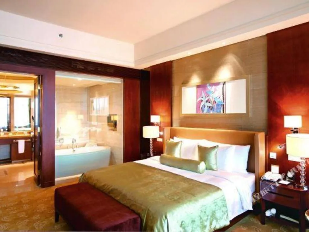 Bed in Quanzhou Guest House Hotel