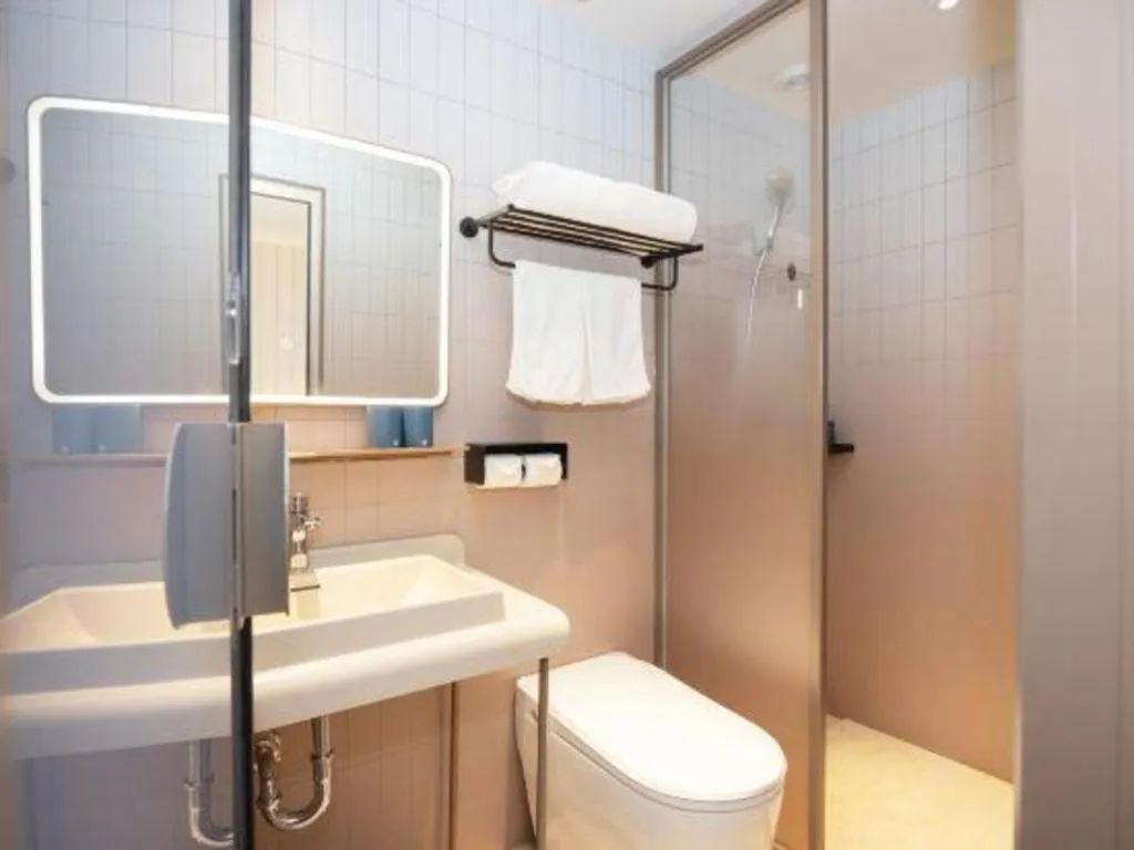 Hanting Hotel Shanghai Xiangyang Road