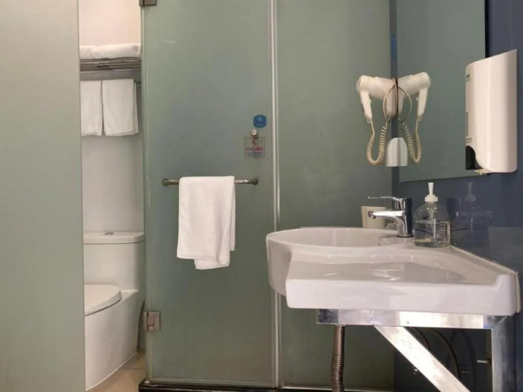 Hanting Hotel Shanghai Xiangyang Road