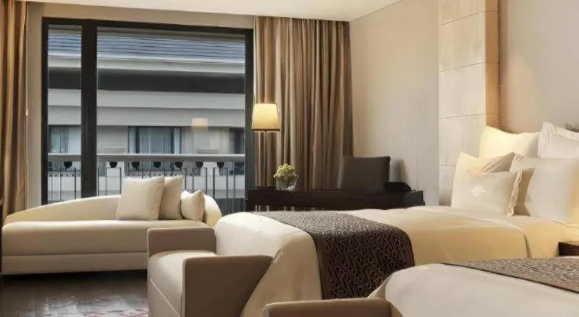 Bed in Hotel Tentrem Yogyakarta