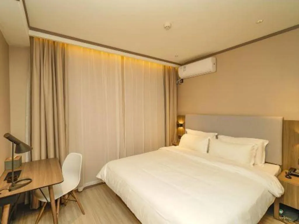 Hanting Hotel Hangzhou Central Wulin Square Metro Station