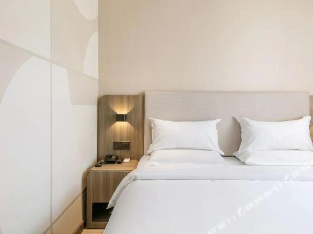 Hanting Hotel Hangzhou Central Wulin Square Metro Station