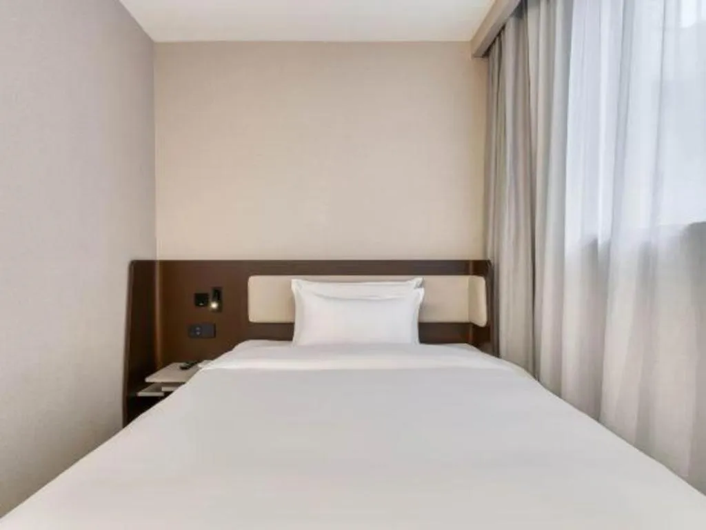 Hanting Hotel Hangzhou West Lake Wulin Square