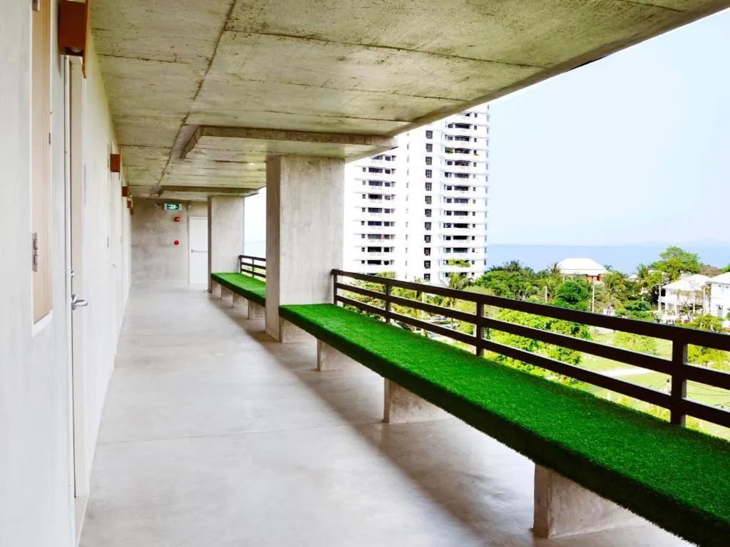 B2 Sea View Pattaya Boutique & Budget Hotel