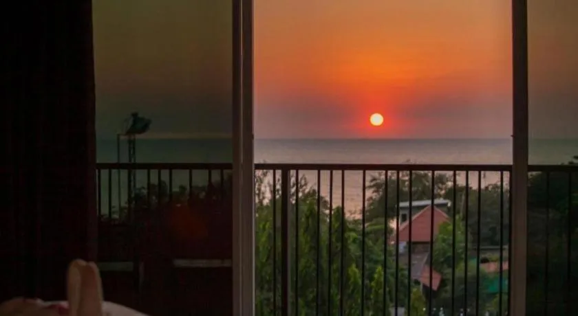 B2 Sea View Pattaya Boutique & Budget Hotel