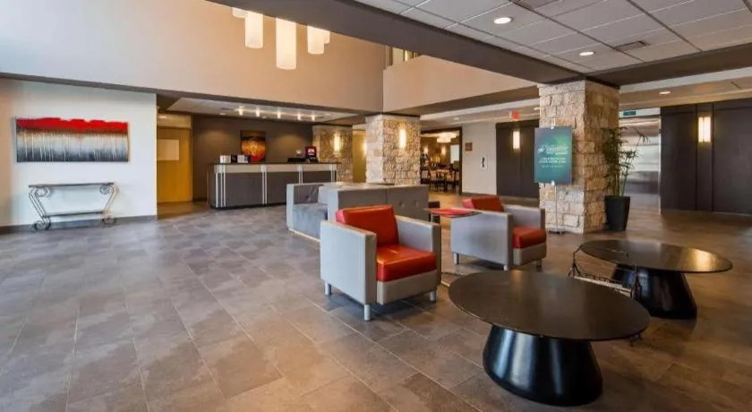 Best Western Plus Eastgate Inn & Suites