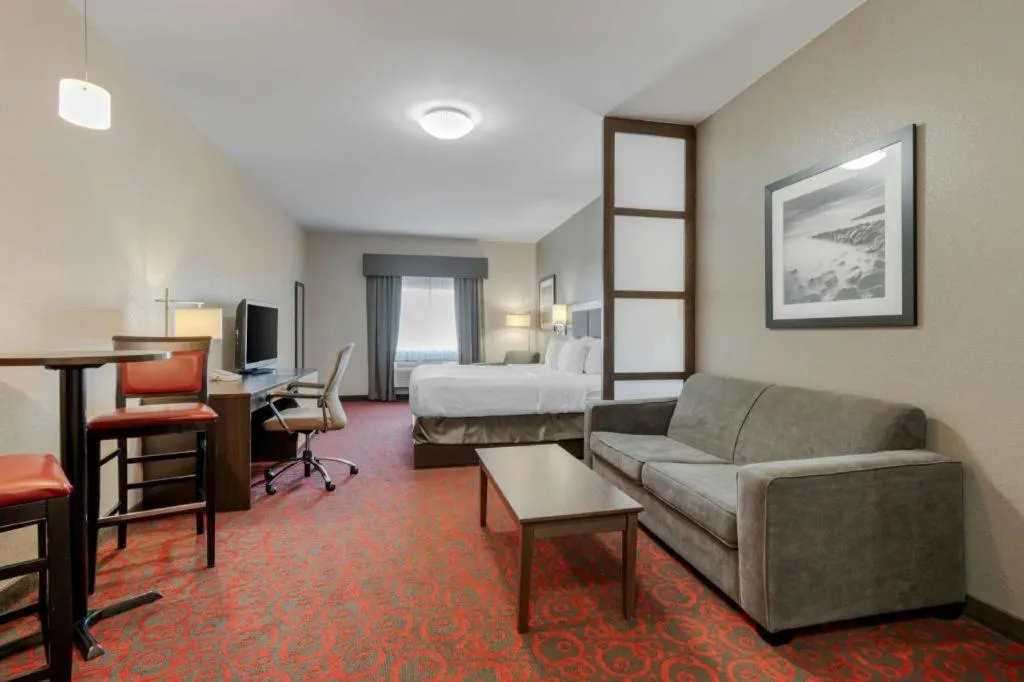 Best Western Plus Eastgate Inn & Suites